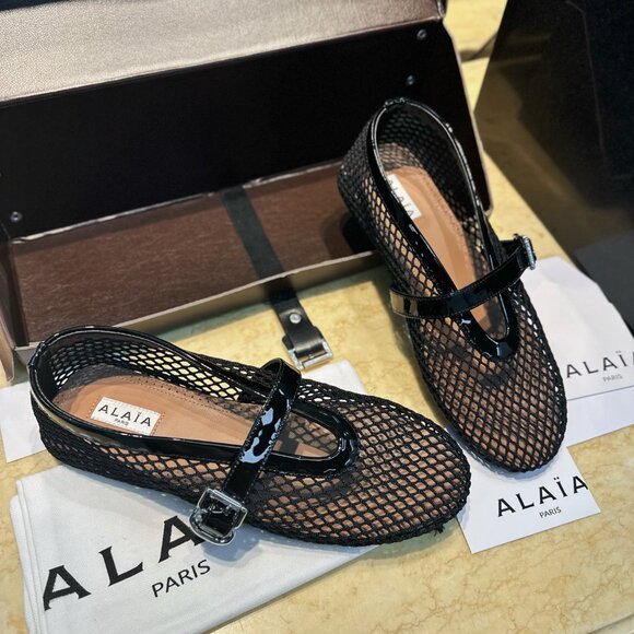 Alaia Black Mesh Flats with Diamond Texture - Picture 5 of 6